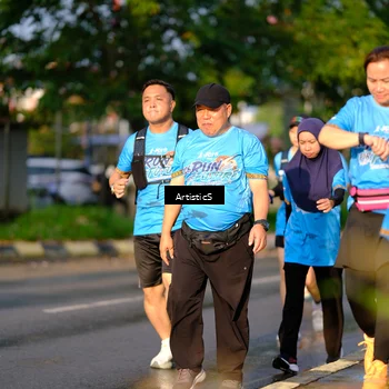 Runner Photo 8067273