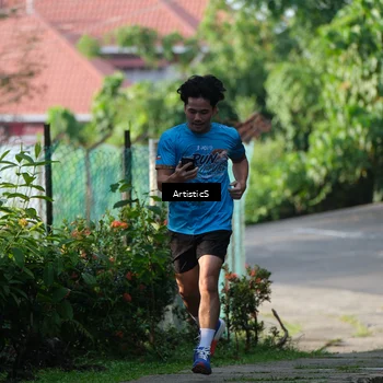 Runner Photo 8068024