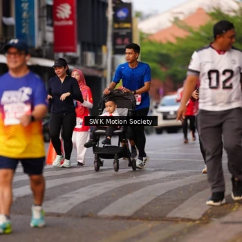 Runner Photo 8068300