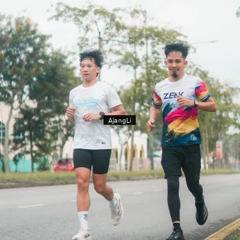 Runner Photo 8068861