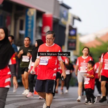 Runner Photo 8068918