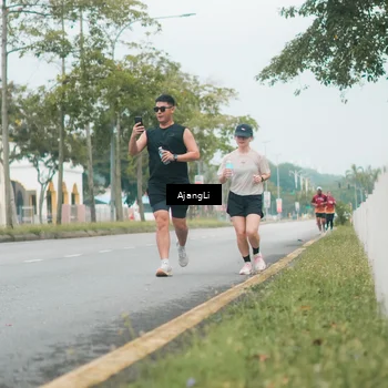 Runner Photo 8068990
