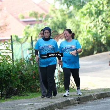 Runner Photo 8069030