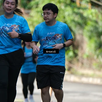 Runner Photo 8069336
