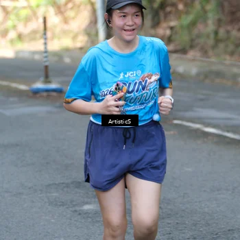 Runner Photo 8070042
