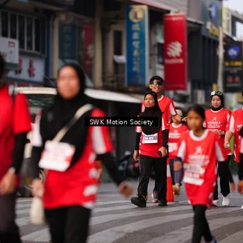 Runner Photo 8070059