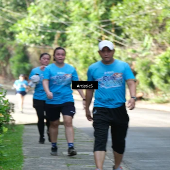 Runner Photo 8070075