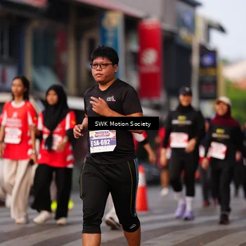 Runner Photo 8070240