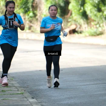 Runner Photo 8070302