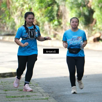 Runner Photo 8070312