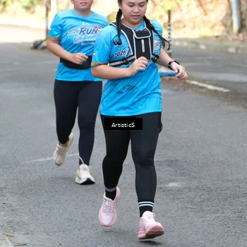 Runner Photo 8070347
