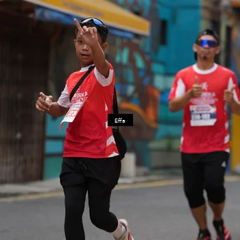 Runner Photo 8070407