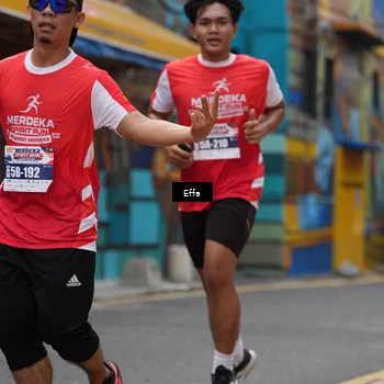 Runner Photo 8070410