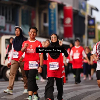 Runner Photo 8070412