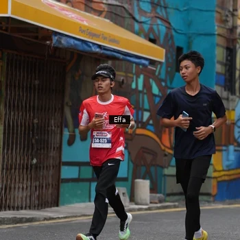Runner Photo 8070447