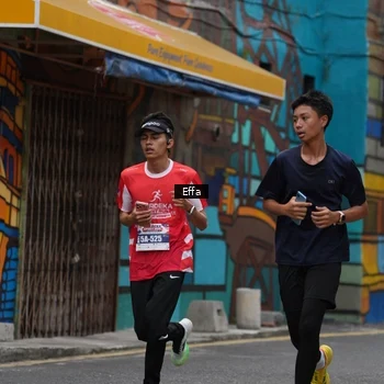 Runner Photo 8070460