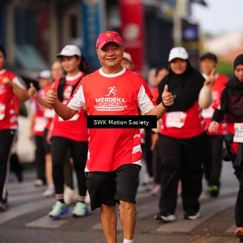 Runner Photo 8070465