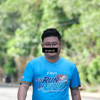 Runner Photo 8070535