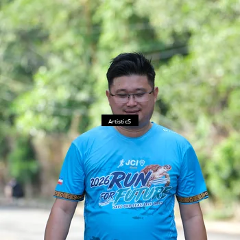 Runner Photo 8070542