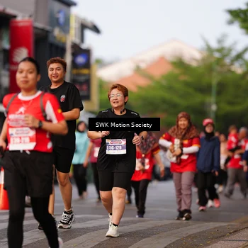 Runner Photo 8070564