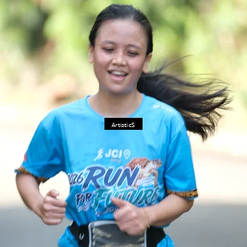 Runner Photo 8070646