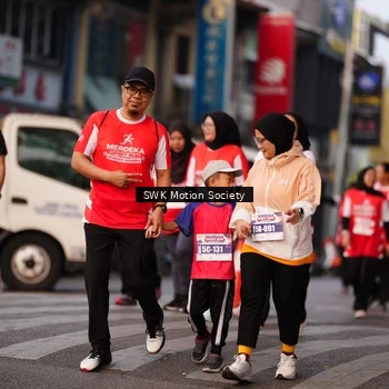 Runner Photo 8070739