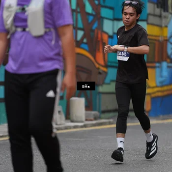 Runner Photo 8070753