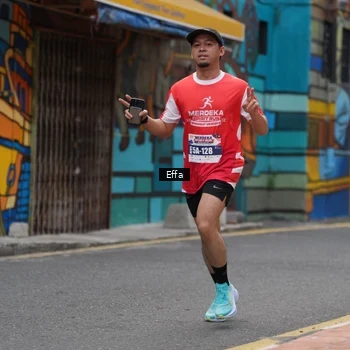 Runner Photo 8070764