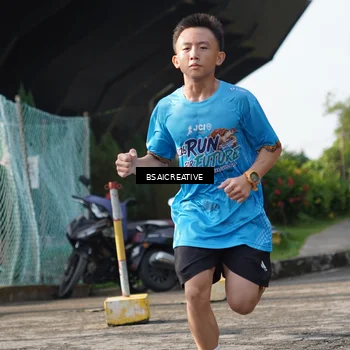 Runner Photo 8071888