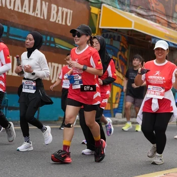 Runner Photo 8072024