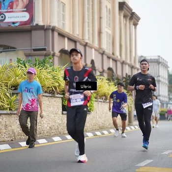 Runner Photo 8072957