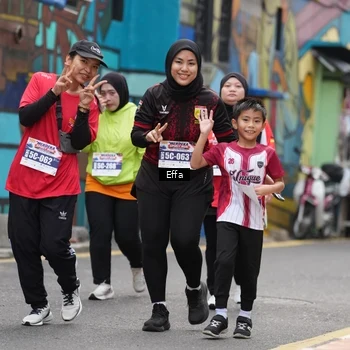 Runner Photo 8074007