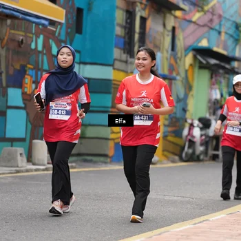 Runner Photo 8074034