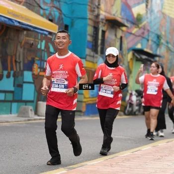 Runner Photo 8074041