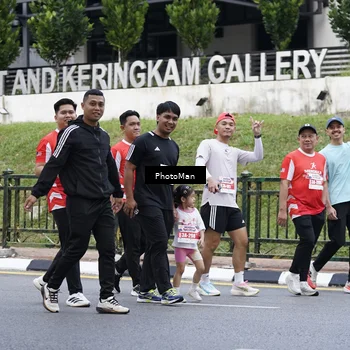 Runner Photo 8074058