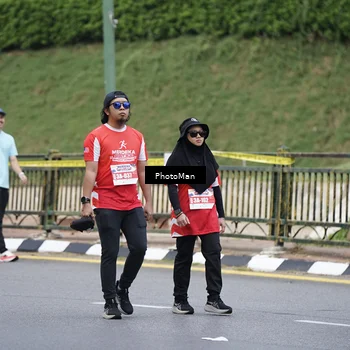 Runner Photo 8074060