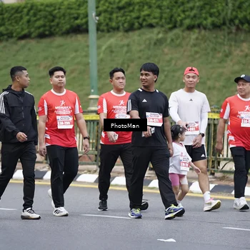 Runner Photo 8074062