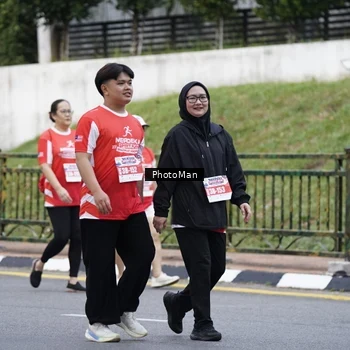 Runner Photo 8074064