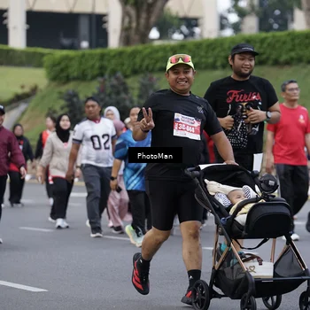 Runner Photo 8074096
