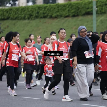 Runner Photo 8074107