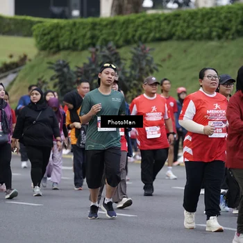 Runner Photo 8074120