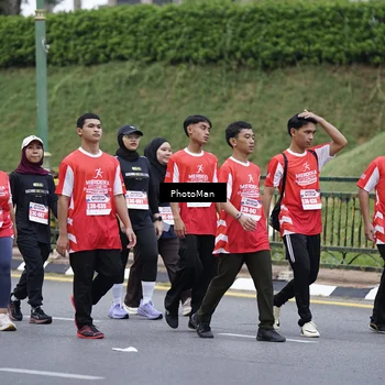 Runner Photo 8074121