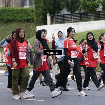 Runner Photo 8074143