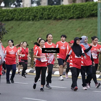 Runner Photo 8074173