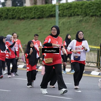 Runner Photo 8074175