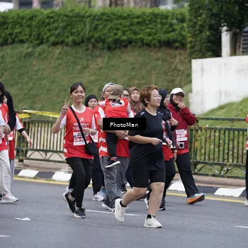 Runner Photo 8074195