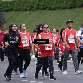 Runner Photo 8074275