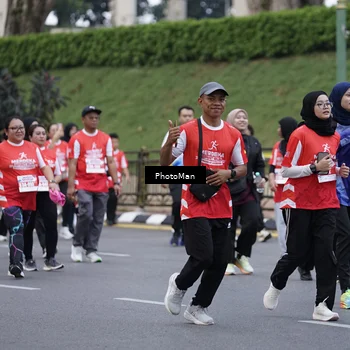 Runner Photo 8074284
