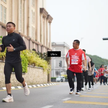 Runner Photo 8074292