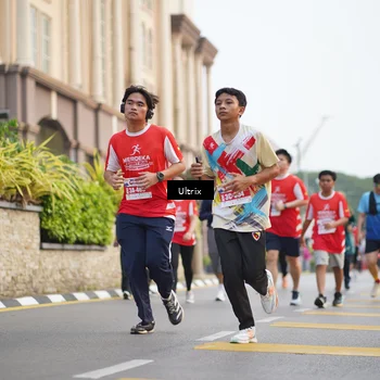 Runner Photo 8074299